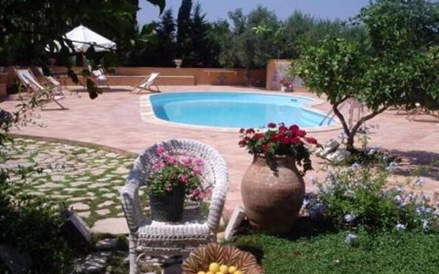 Apartment With 3 Bedrooms in Paceco, With Pool Access, Furnished Terra