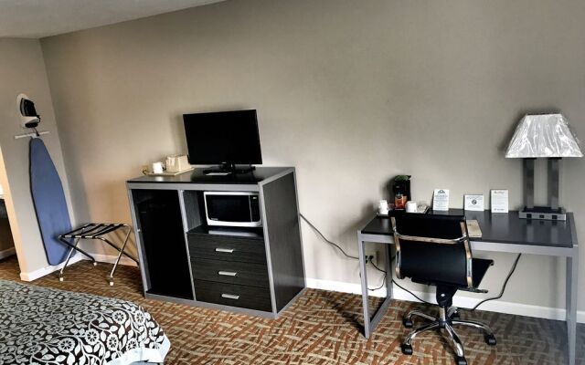 Days Inn Council Bluffs/9th Ave