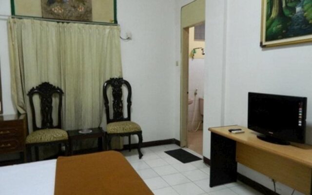 Hotel Tirtonadi Permai