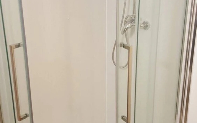 Spacious 2 Bedroom Home in Edinburgh