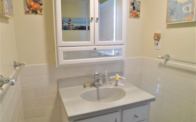 563 Pleasant Lake - 4 Bedroom House