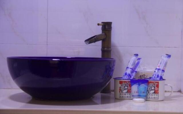周庄邻水阁客栈