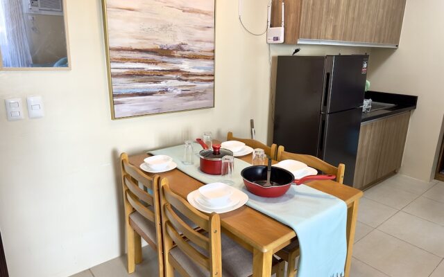 Blue Pool View 2Bedroom Avida33