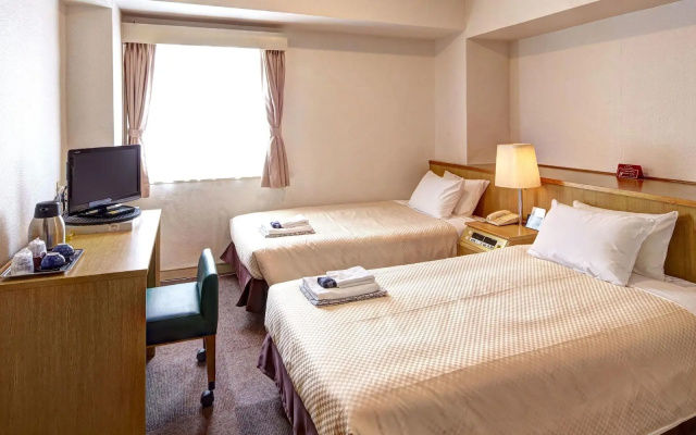 Okinawa Sunplaza Hotel – Guest Rooms – Naha