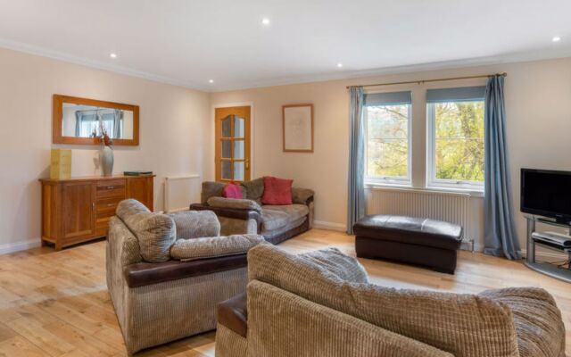 House Red Deer Drumnadrochit