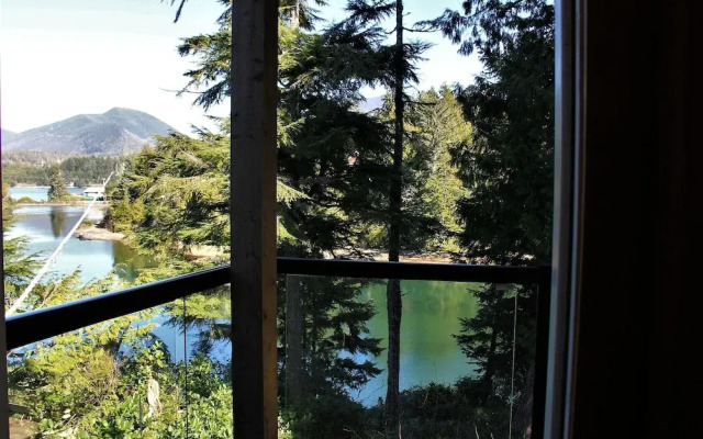 Sutton Cottage Ucluelet