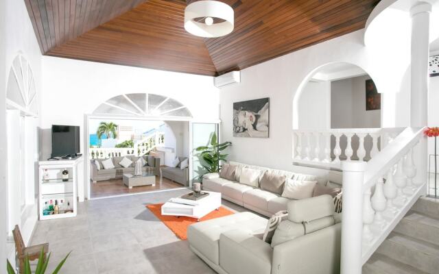 Villa With 3 Bedrooms in ST Martin, With Wonderful sea View, Private P