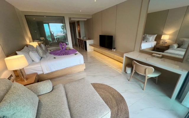 Luxtalay Khanom Hotel