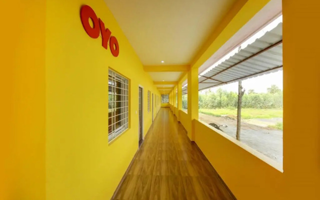 Auro 7eleven by OYO Rooms