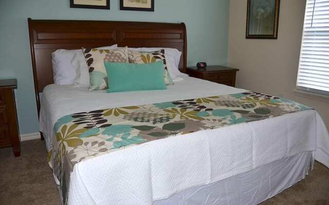 Villa Andrade - Lucaya Village