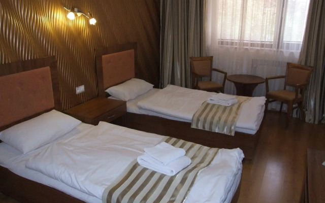 Hotel Sun
