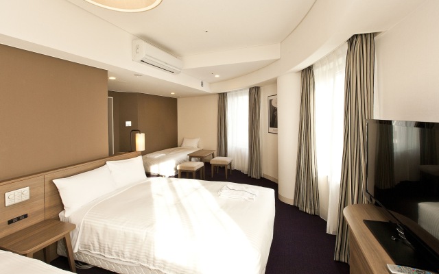 Sotetsu Fresa Inn Tokyo Toyocho Hotel