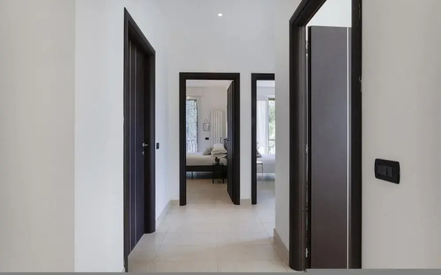 Shelley Apartments - Waves by Wonderful Italy
