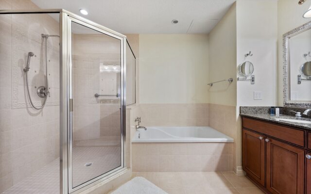 Rvh_323r Classic 3 Bedroom Condo