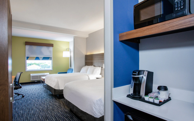 Holiday Inn Express & Suites Miramar