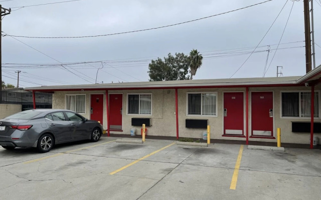 Hiland Motel
