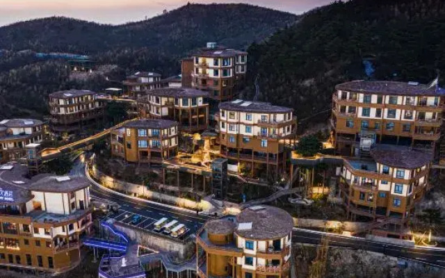 Star Astronomy Hotel