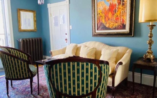 1000 Islands B&B – The Bulloch House
