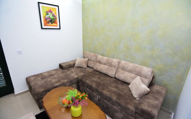 Apartments Lux S