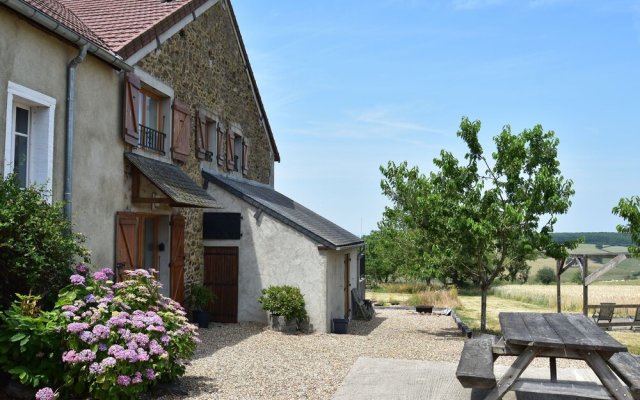 Cosy Holiday Home in Rémilly With a Terrace