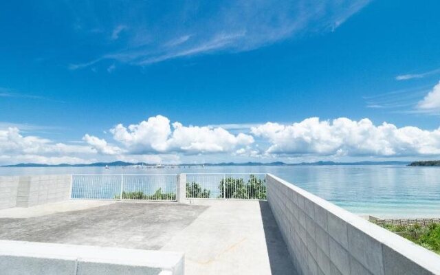 Kafuya Miyagi igusa villa