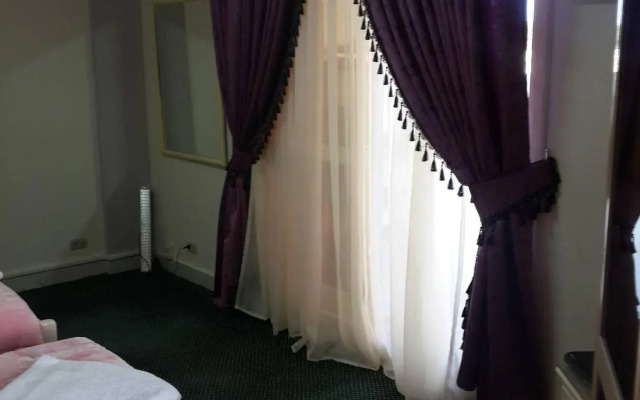 Alexander the great apartment hotel