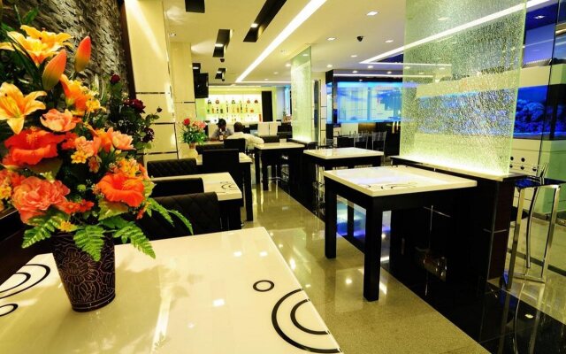 Gusto Hotel Pratunam