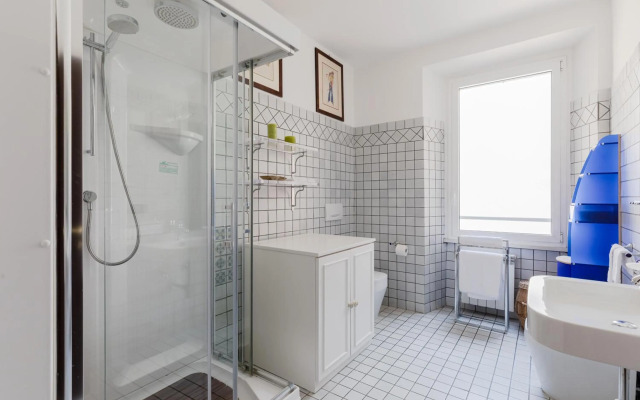 Classic apartment near the Colosseum