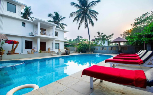 Kristal Sands Beach Resort