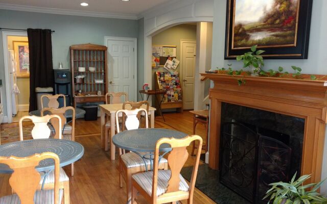 The University Inn at Emory