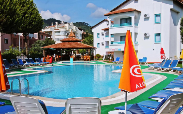 Club Likya Apartment