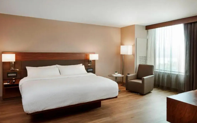 AC Hotel Cincinnati at The Banks