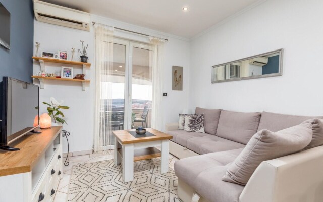 Stunning Apartment in Pula With Wifi and 1 Bedrooms