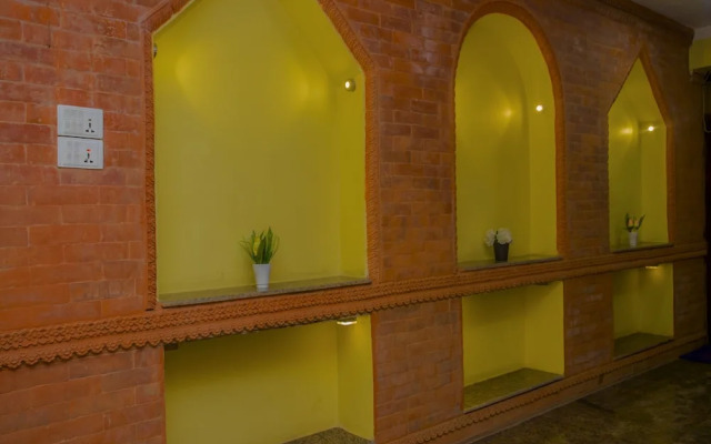 OYO 299 Hotel Sweet Home