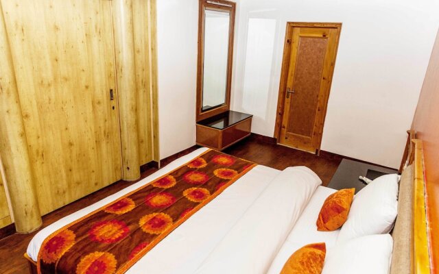 Hotel Subash International
