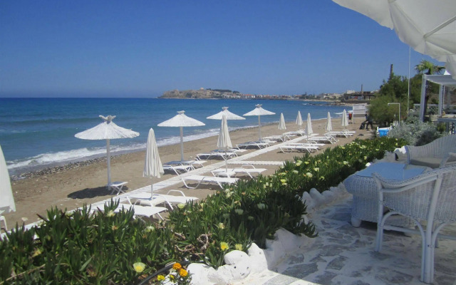 Petradi Beach Lounge Hotel