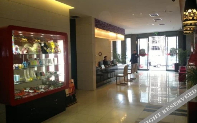 Wanhao Business Hotel Yichuan
