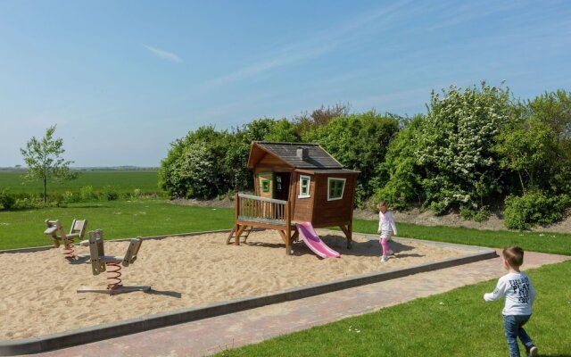 Very attractive holiday home near the beach of Westkapelle