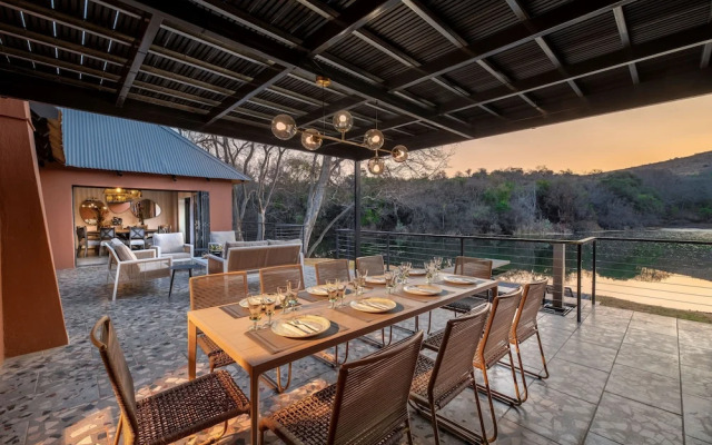 Riverhorse Lodge