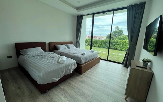 168 Garden Pool Villa