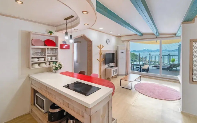 Namhae Gooreamyelmae Pension