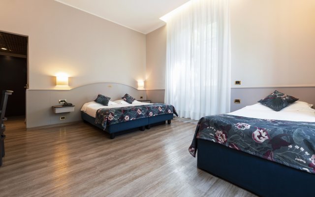 Mokinba Hotels Montebianco