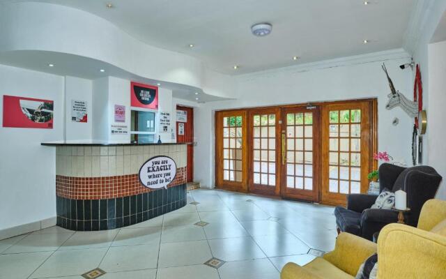 Inn & Out Sandton Park