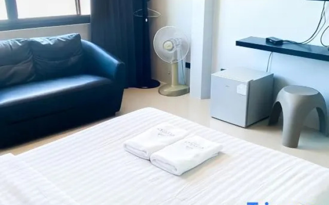 Koh Larn Villa Resort