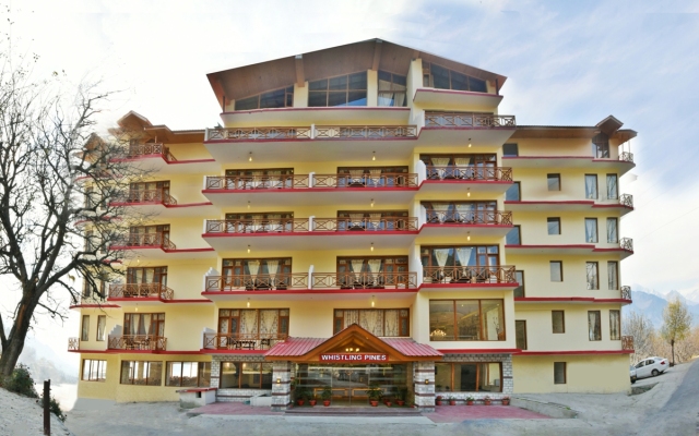 Whistling Pines Resort & Spa