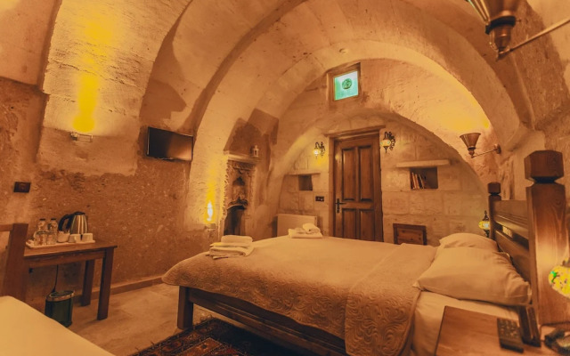 Zula Cave House