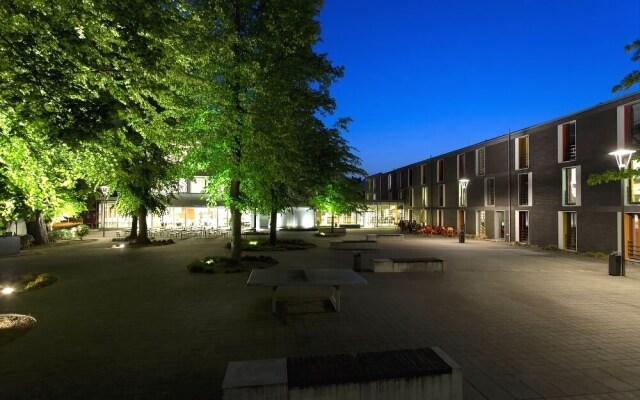DJH City Hostel