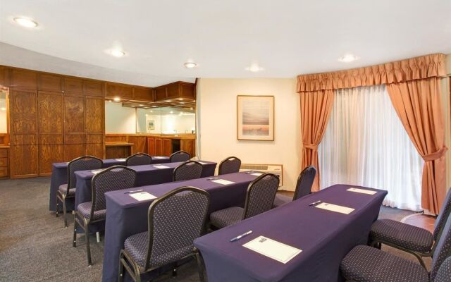 Travelodge Hotel at LAX