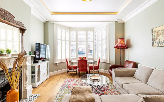Chic Garden Flat in Leafy Ealing