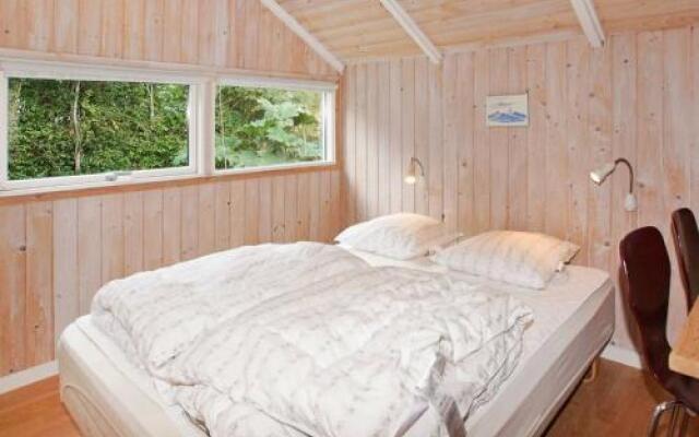 Three-Bedroom Holiday home in Tarm 5